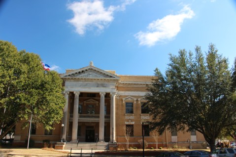 Jones Laurel - Noelle McKinnin